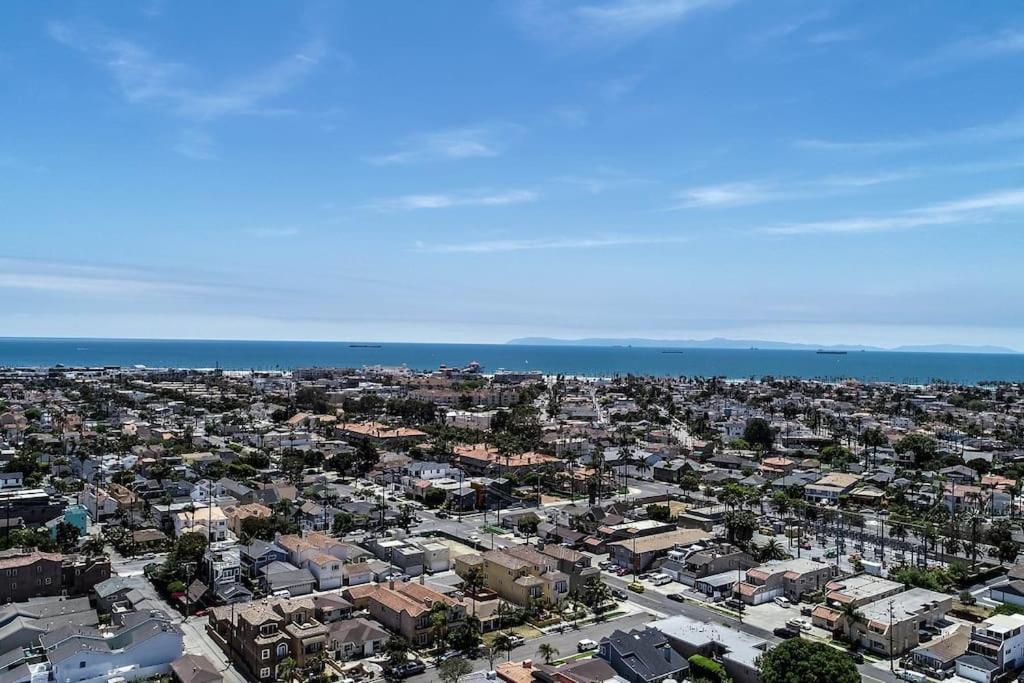 The White Beach House Of Huntington هونتينغتون بيتش، أورانج، كاليفورنيا المظهر الخارجي الصورة