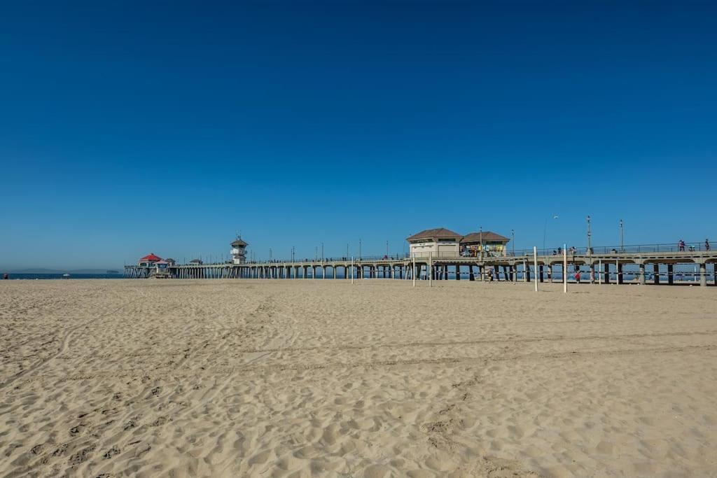 The White Beach House Of Huntington هونتينغتون بيتش، أورانج، كاليفورنيا المظهر الخارجي الصورة