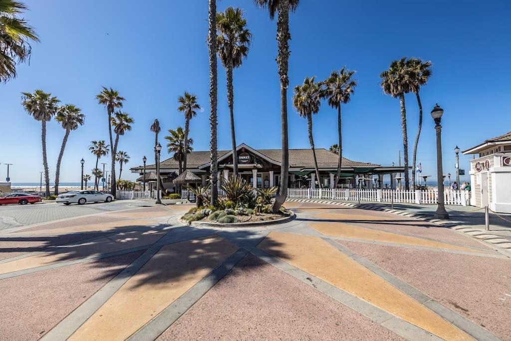 The White Beach House Of Huntington هونتينغتون بيتش، أورانج، كاليفورنيا المظهر الخارجي الصورة